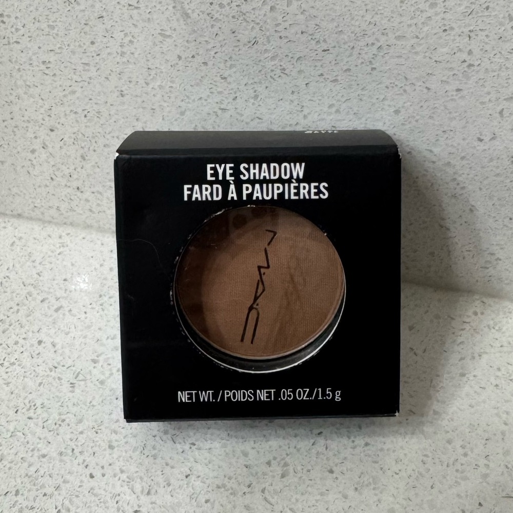 MAC eyeshadow